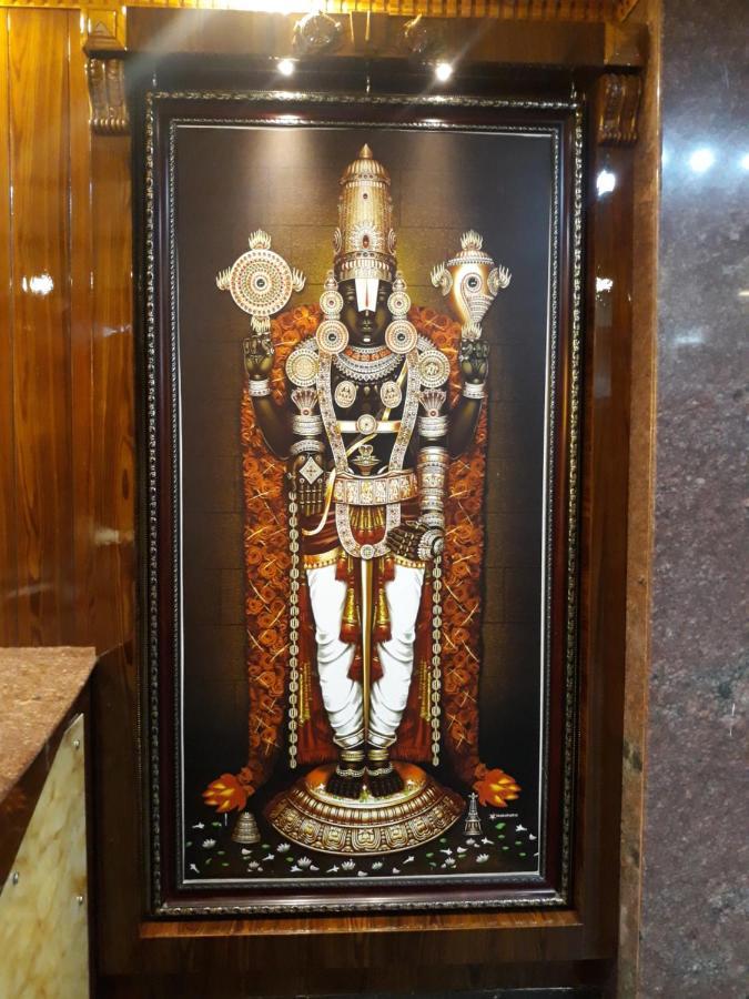 Hotel Ksr Grand Srikalahasti Bagian luar foto